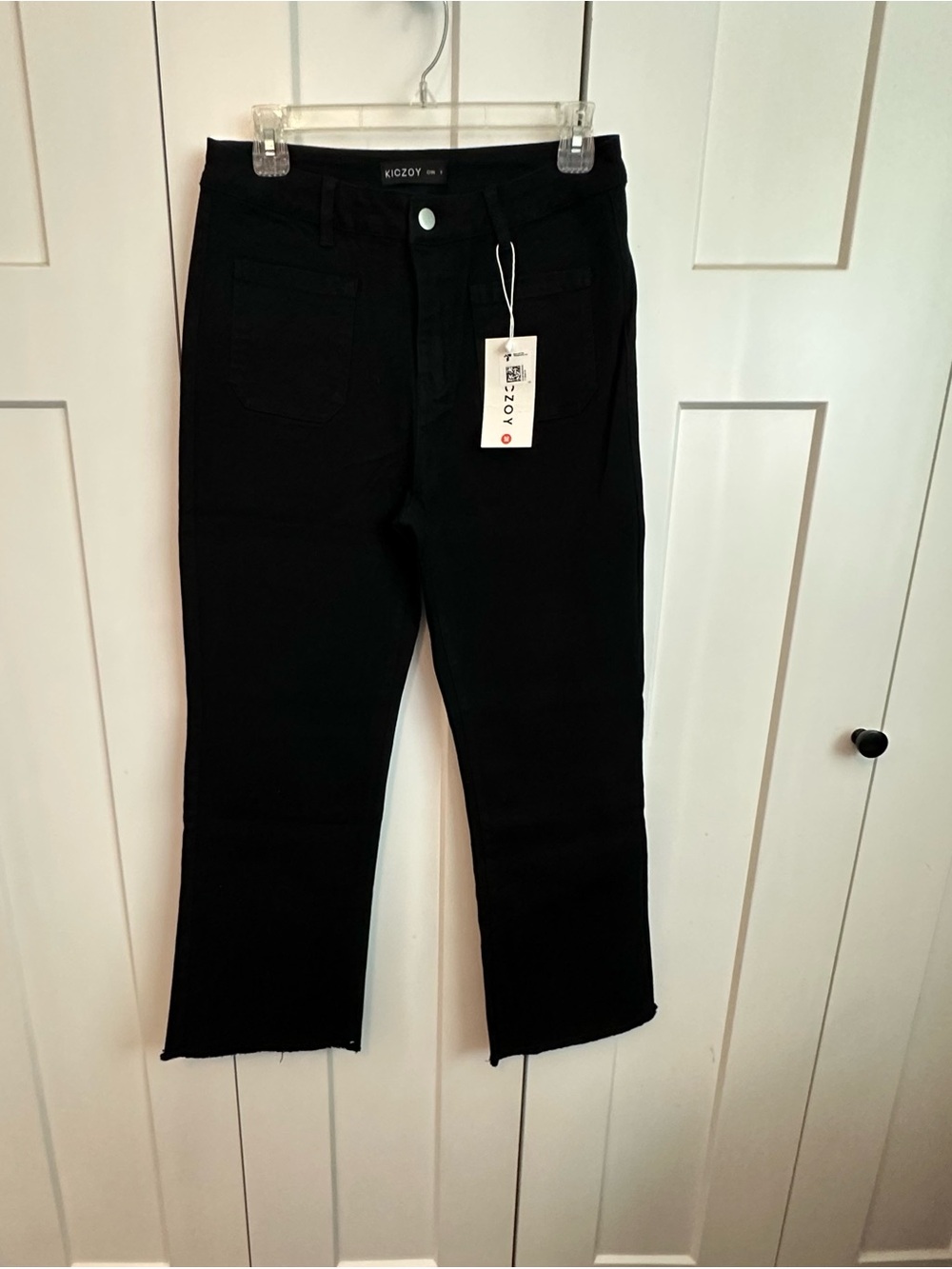 Black Ankle Crop/Capri Jeans - Women's Mid Rise Medium
